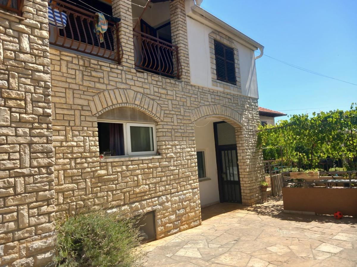 Apartman Oli Ζαντάρ Εξωτερικό φωτογραφία